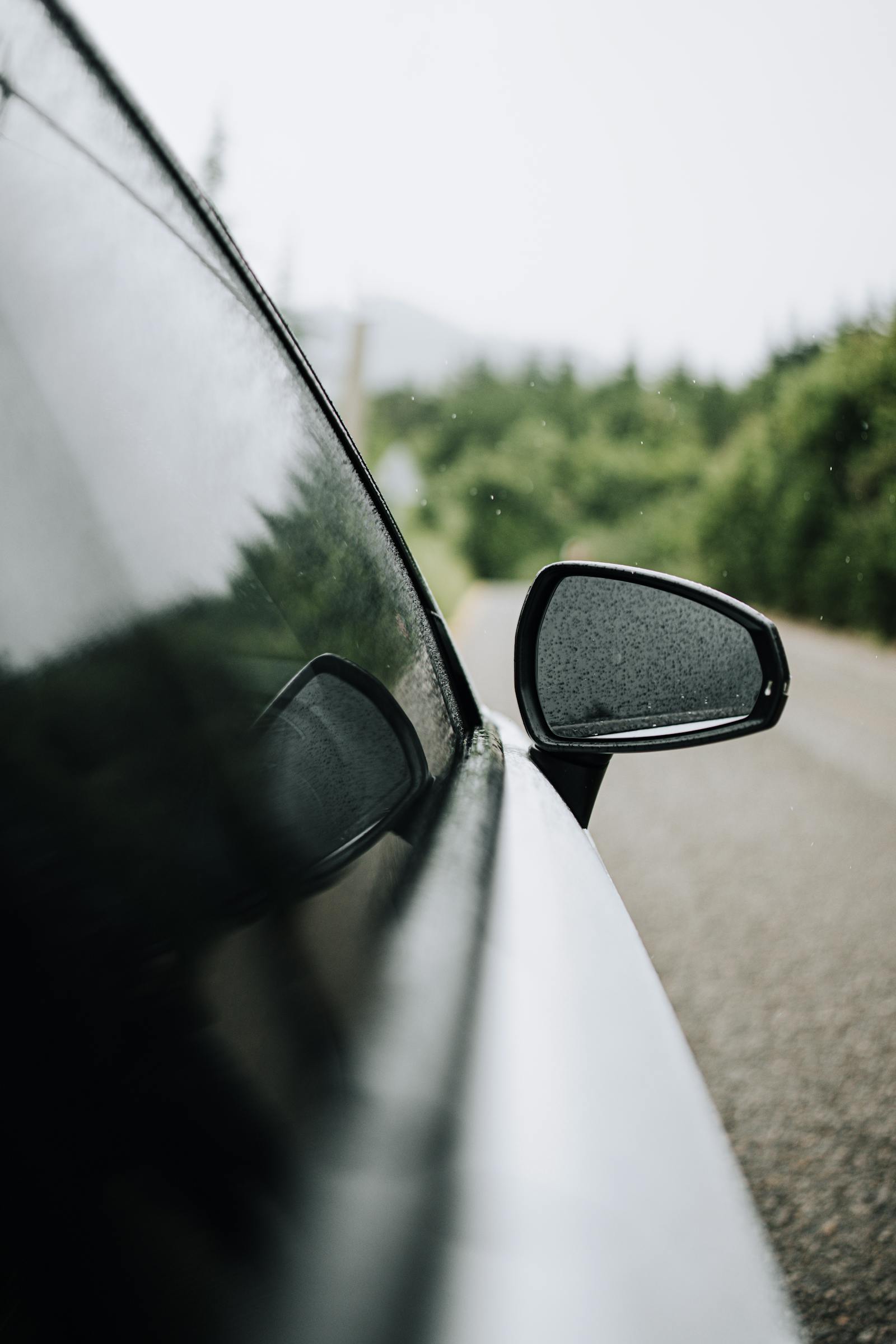 Wing mirror cover with amber indicator lens