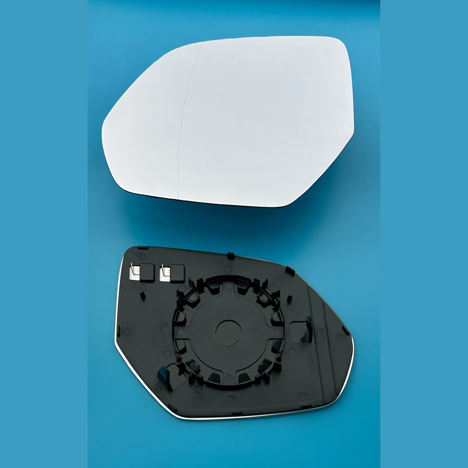 Clip on Wing Mirror Glass — Left Passenger Side