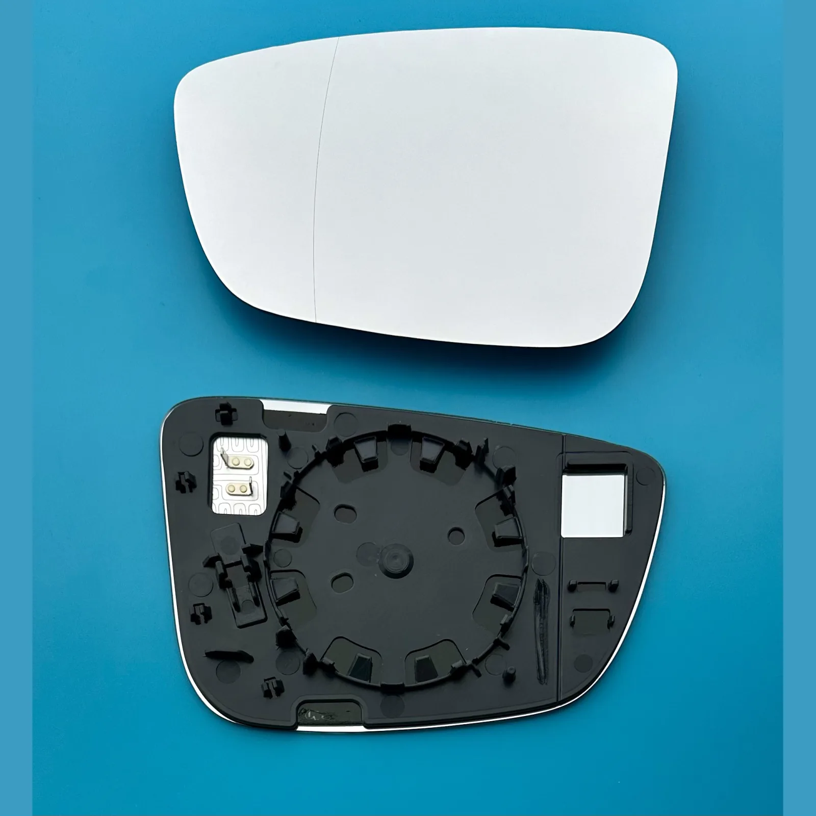 Clip on Wing Mirror Glass — Left Passenger Side