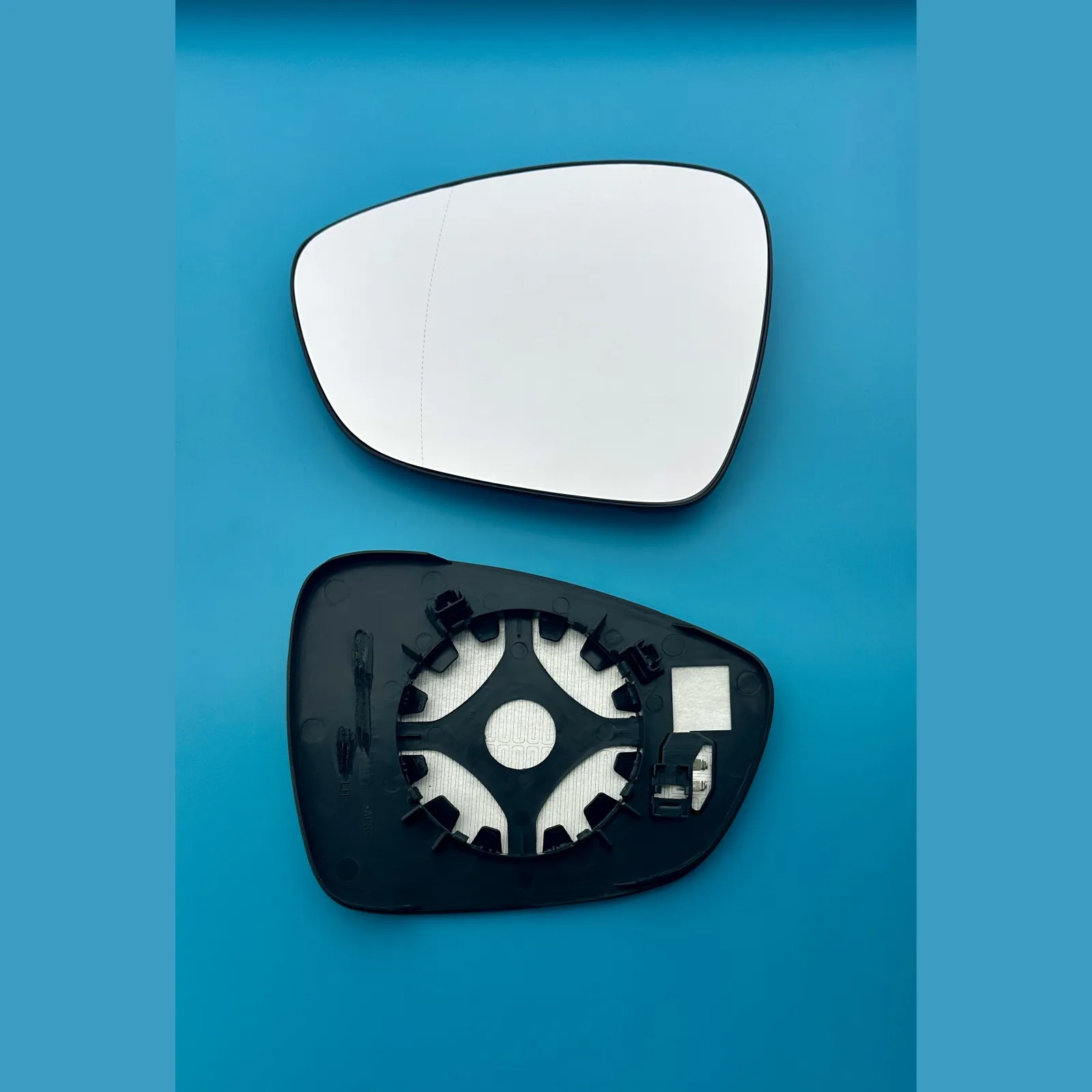Clip on Wing Mirror Glass — Left Passenger Side