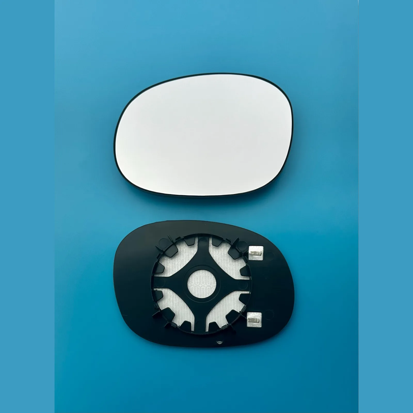 Clip on Wing Mirror Glass — Left Passenger Side
