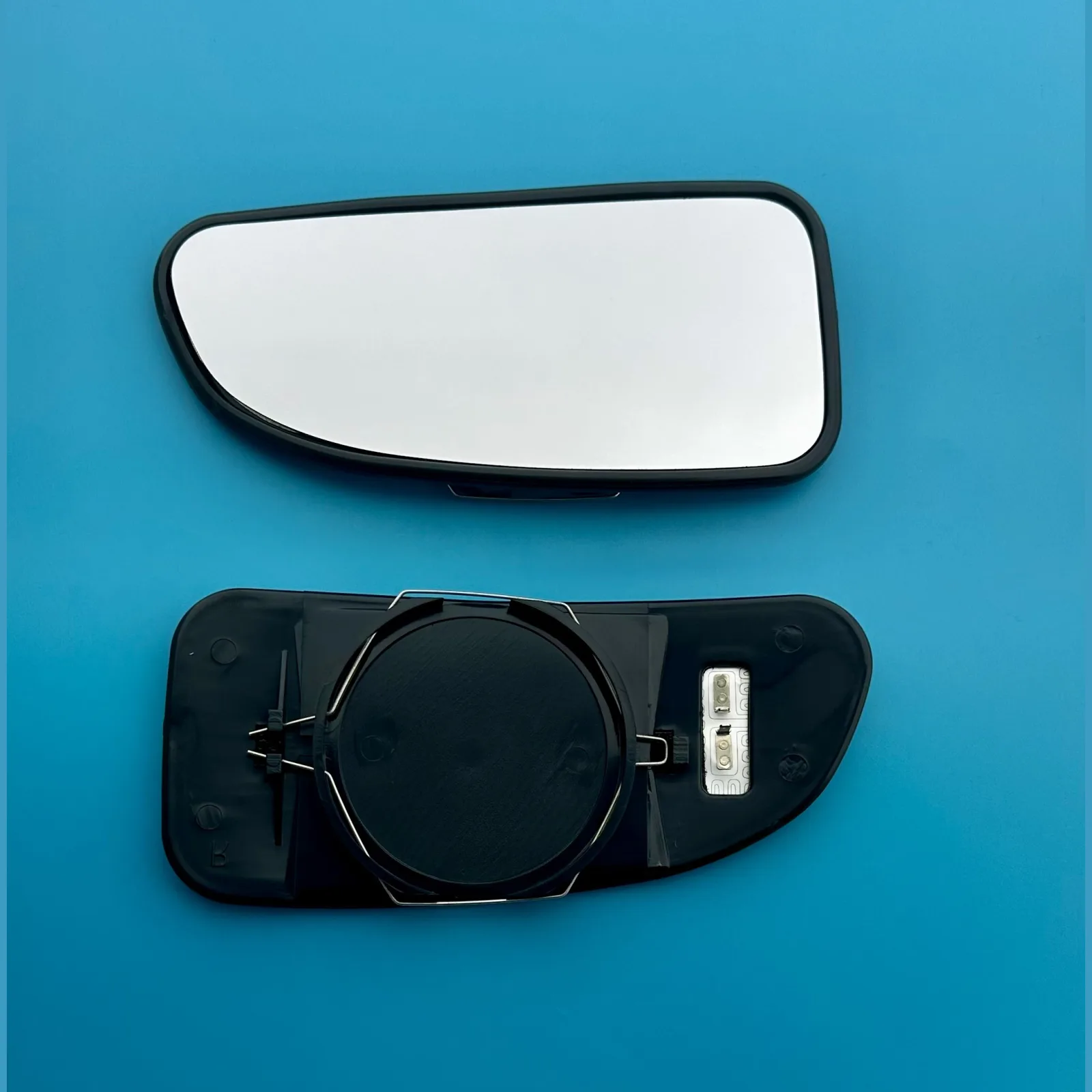 Clip on Wing Mirror Glass — Left Passenger Side