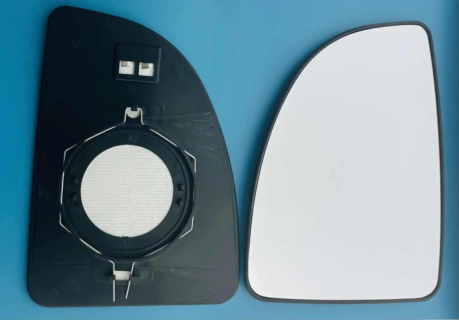 Clip on Wing Mirror Glass — Left Passenger Side