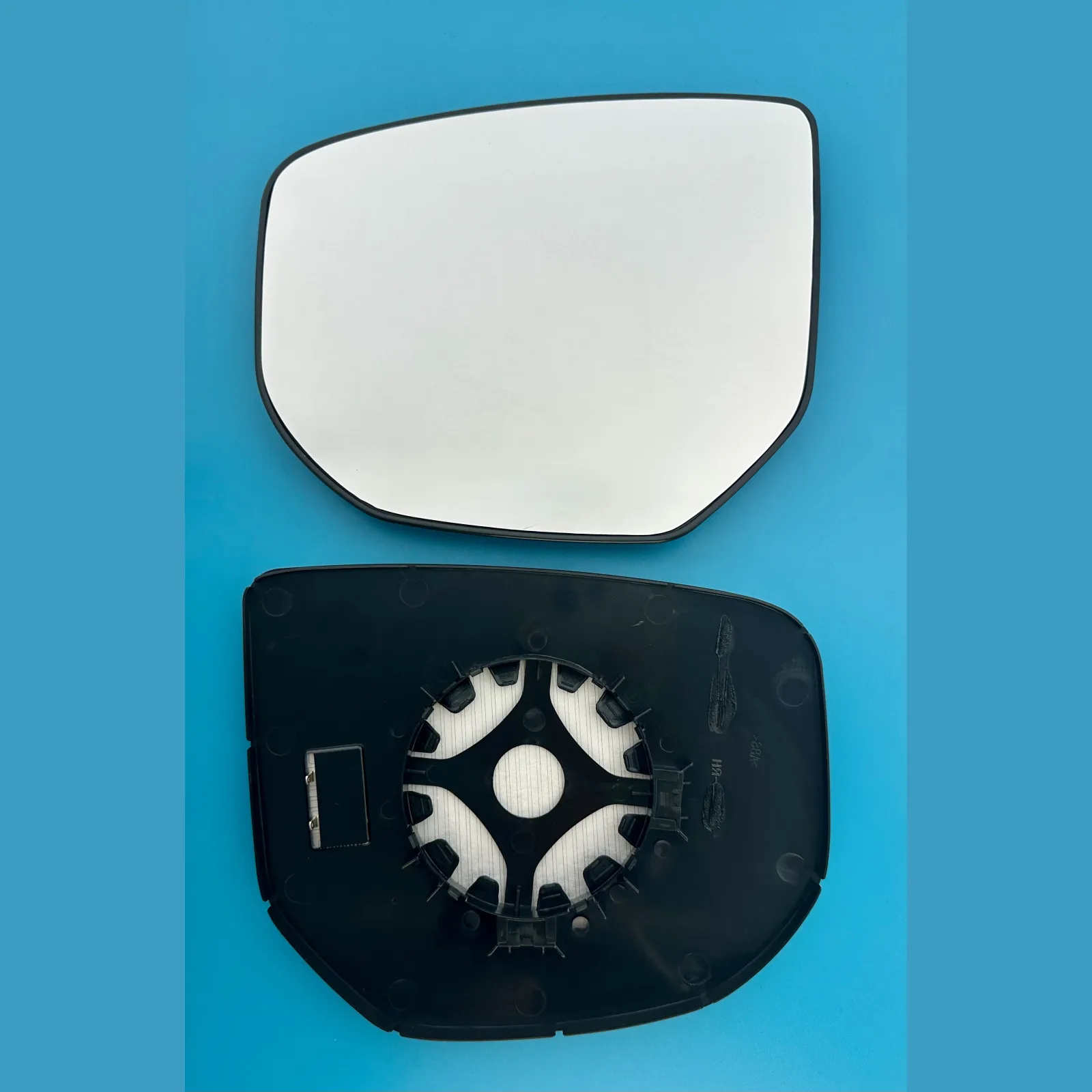 Peugeot Partner Clip-on Wing Mirror Glass 2009-2011 — Heated, Convex, Chrome — Left Passenger Side
