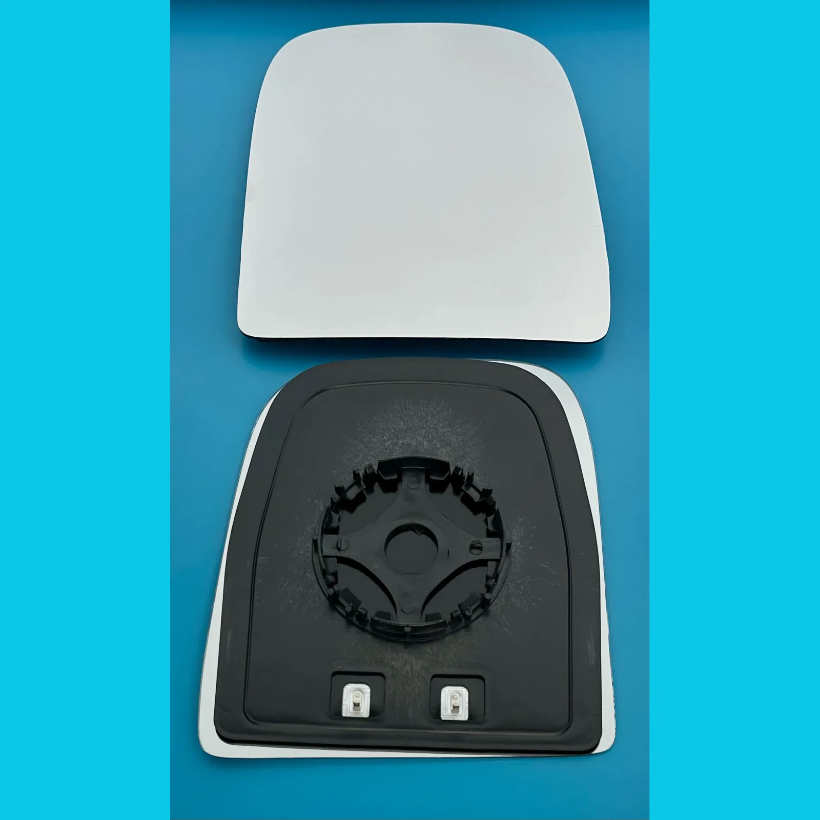 IVECO Daily CHASSIS CAB Clip-on Wing Mirror Glass 2006-2014 — Heated, Convex — Right Driver Side