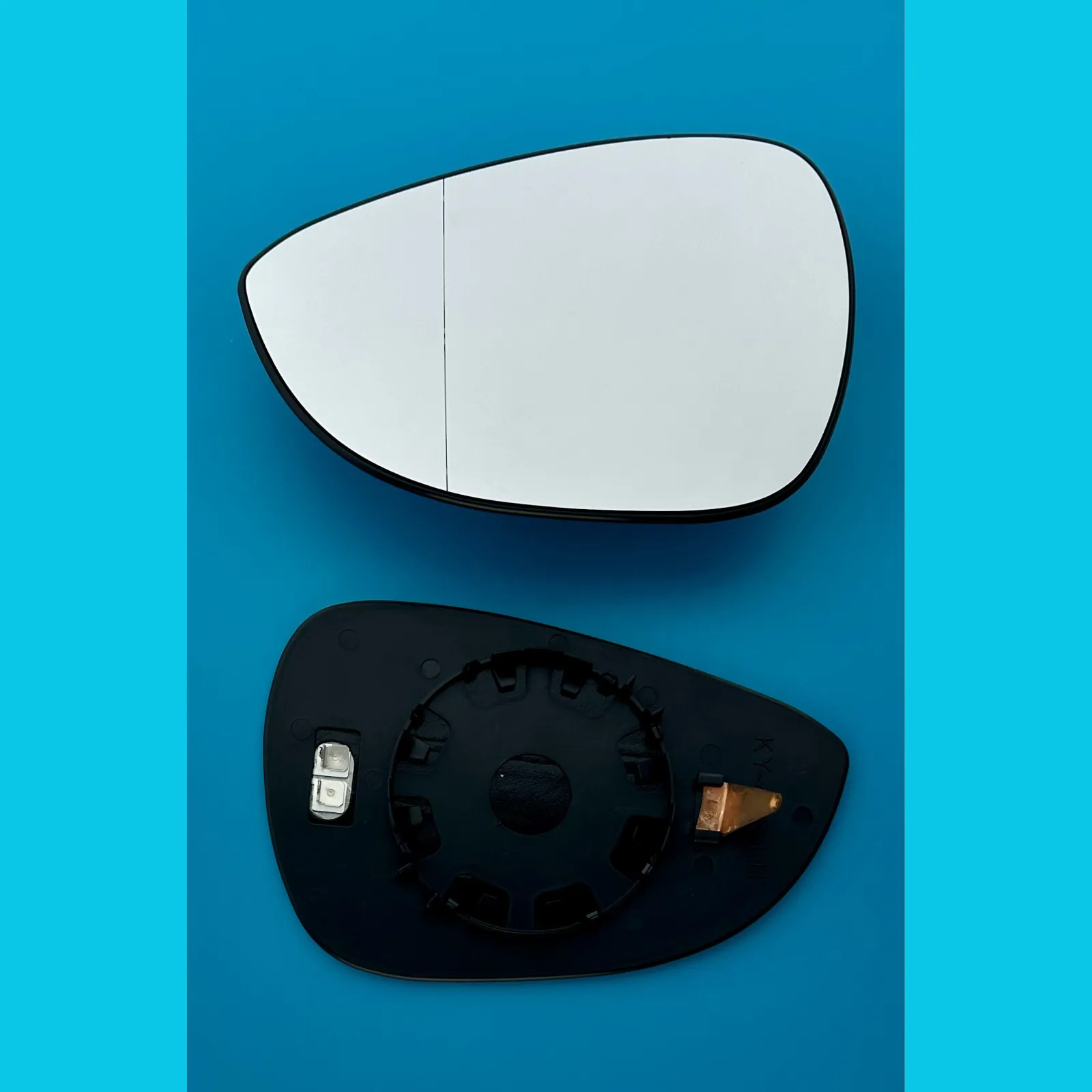 Clip on Wing Mirror Glass — Left Passenger Side