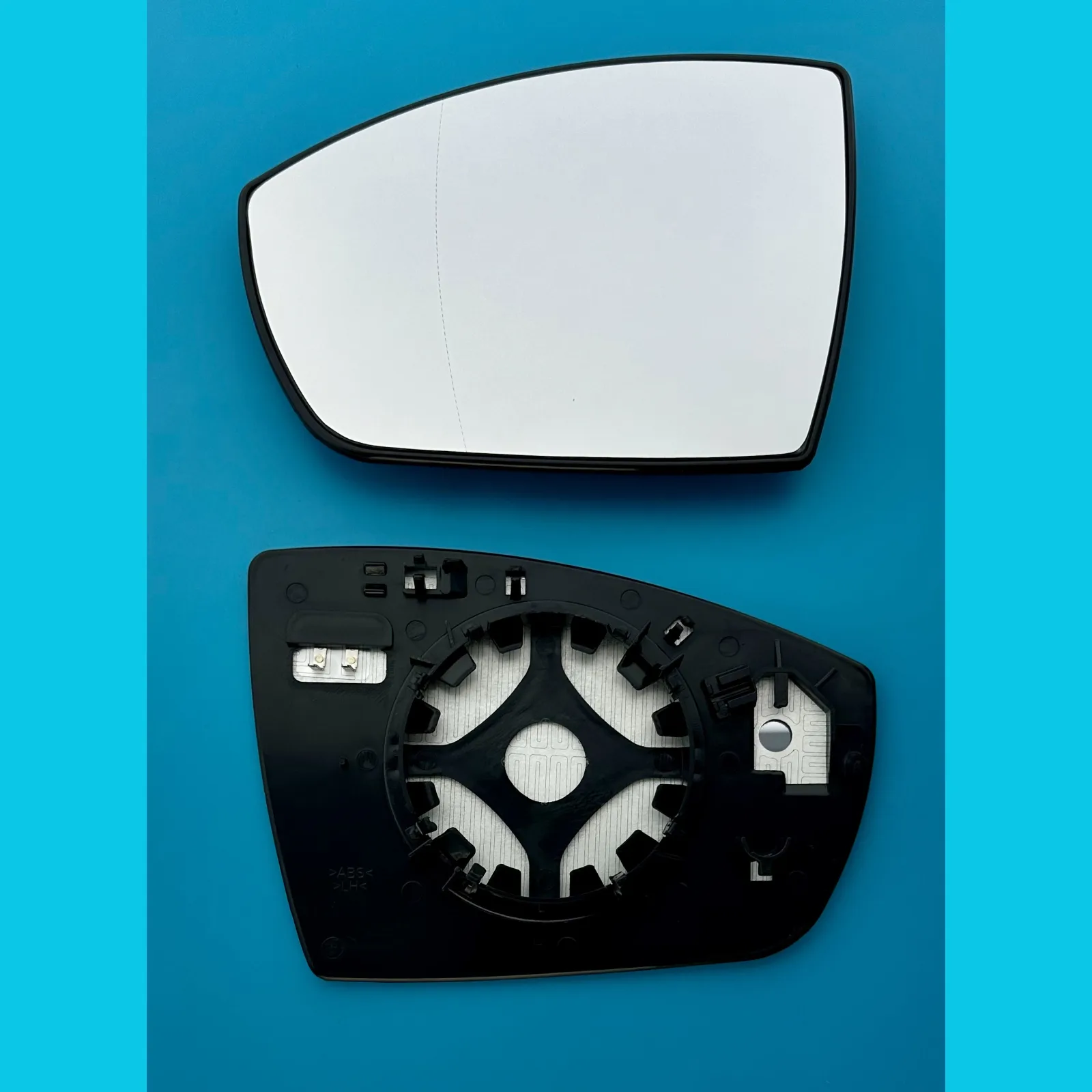 Clip on Wing Mirror Glass — Left Passenger Side