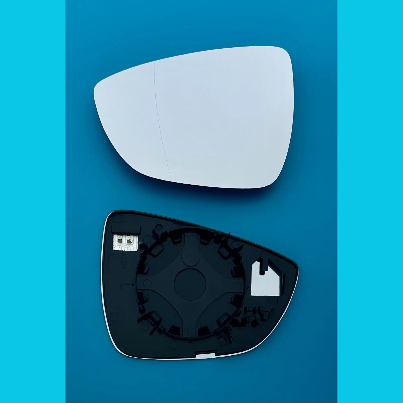 Ford Focus Clip-on Wing Mirror Glass 2018-2024 — Heated, Wide Angle — Left Passenger Side