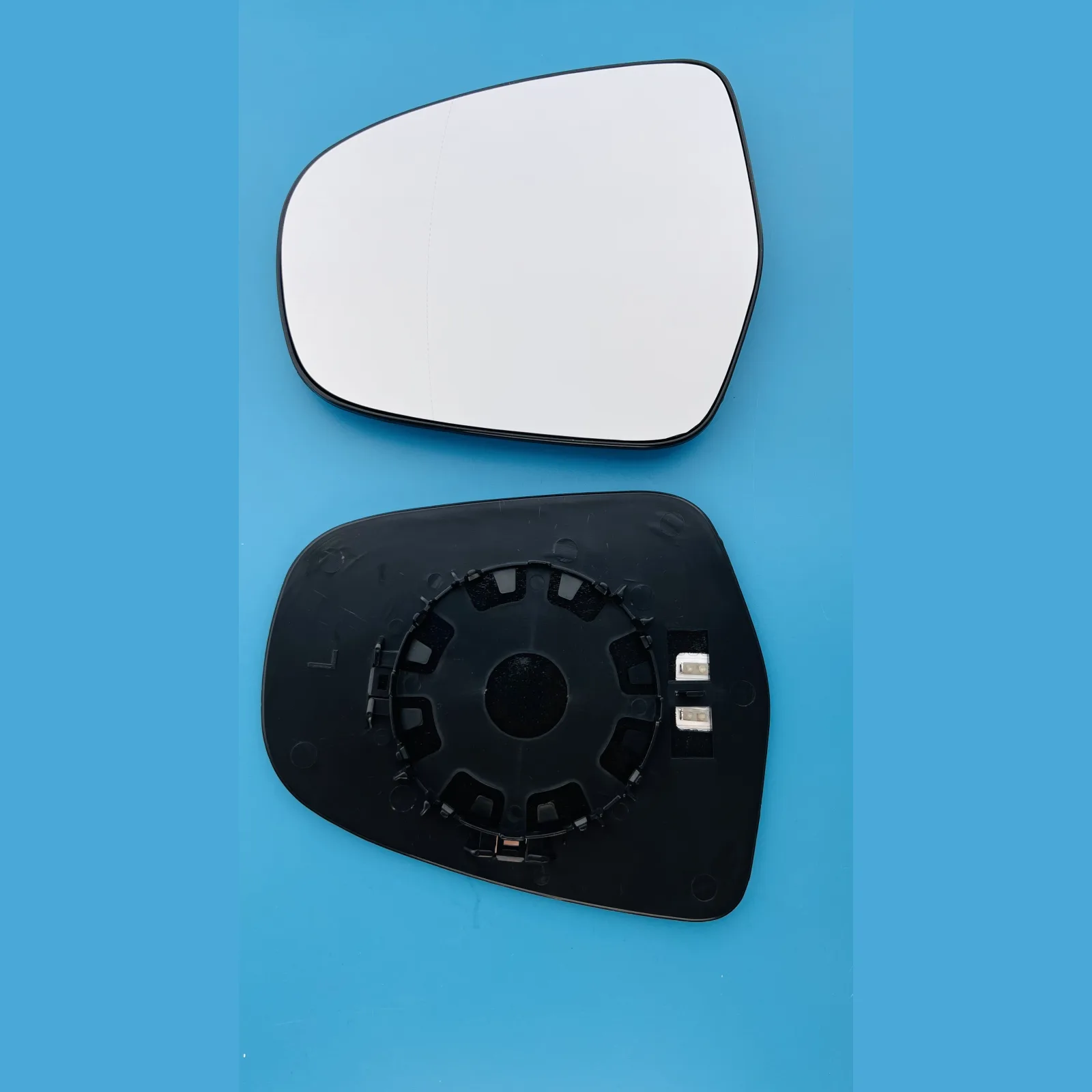 Clip on Wing Mirror Glass — Left Passenger Side