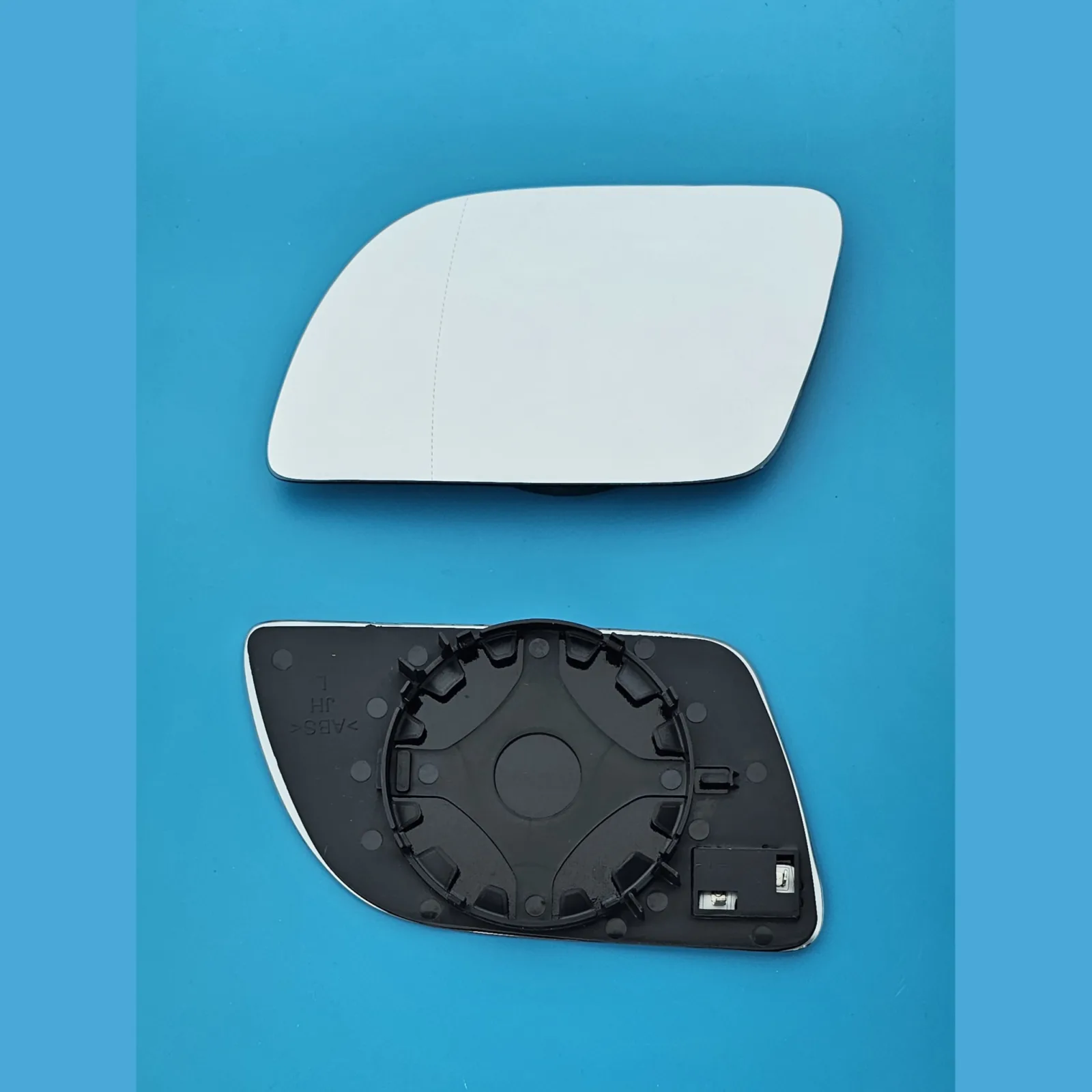 Volkswagen Polo Clip-on Wing Mirror Glass 2002-2005 — Heated, Wide Angle — Left Passenger Side