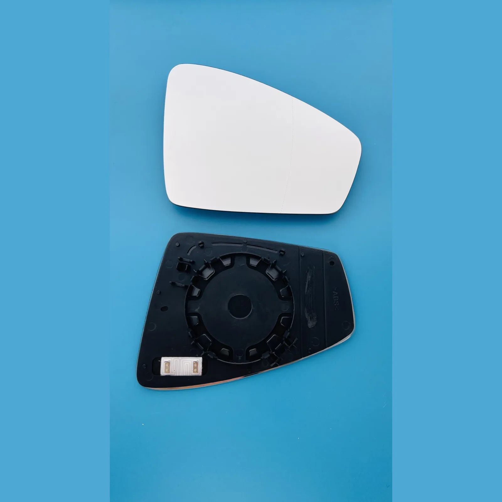 Volkswagen Tiguan Clip-on Wing Mirror Glass 2016-2022 — Heated, Wide Angle — Right Driver Side