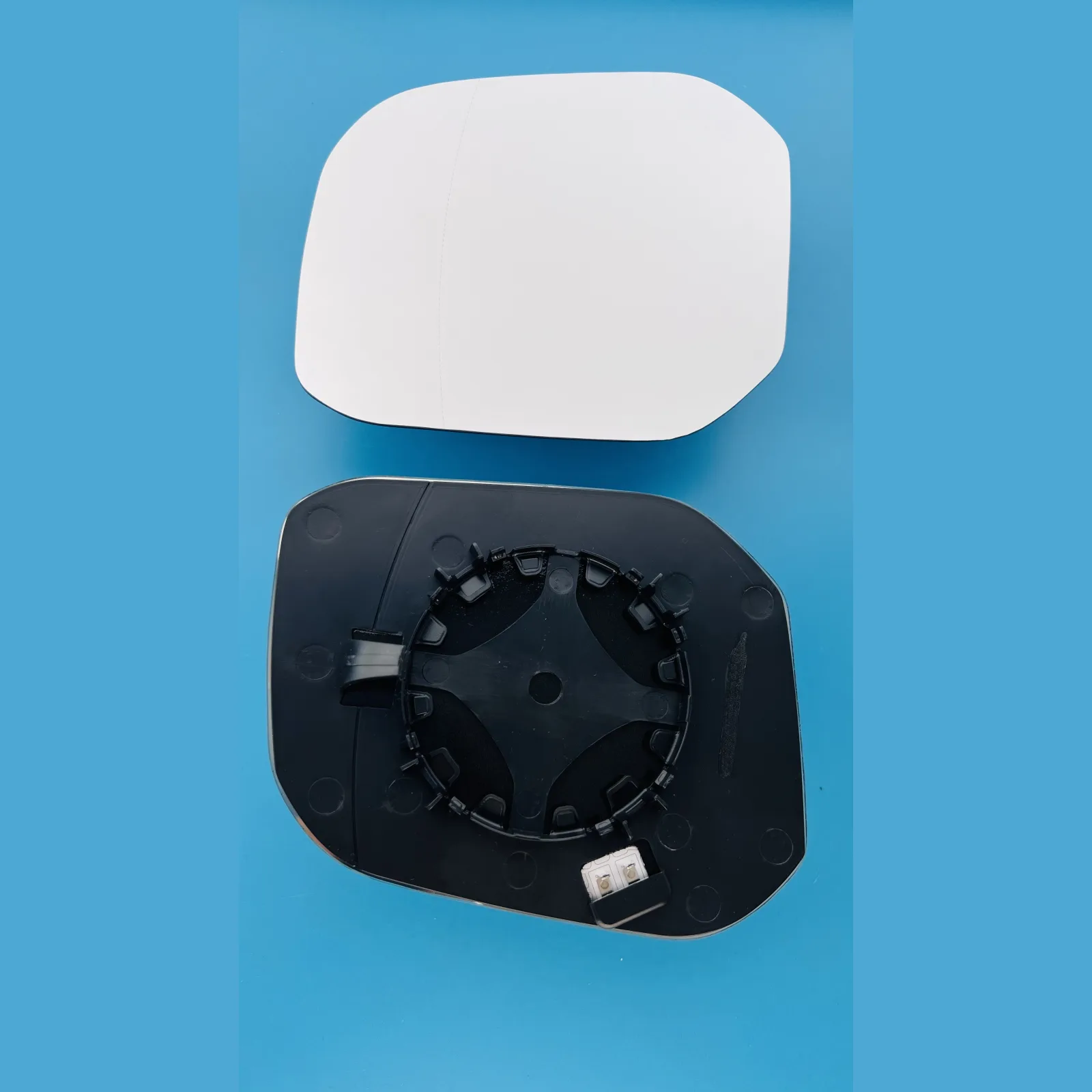 Clip on Wing Mirror Glass — Left Passenger Side