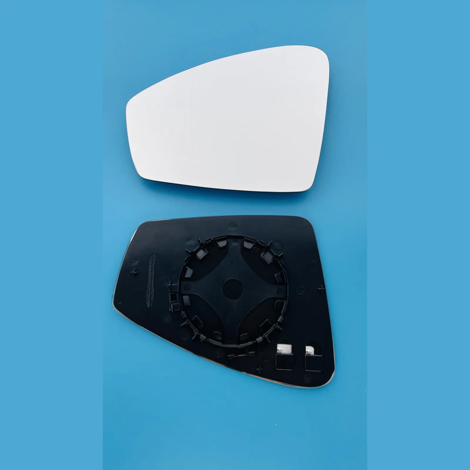 Clip on Wing Mirror Glass — Left Passenger Side