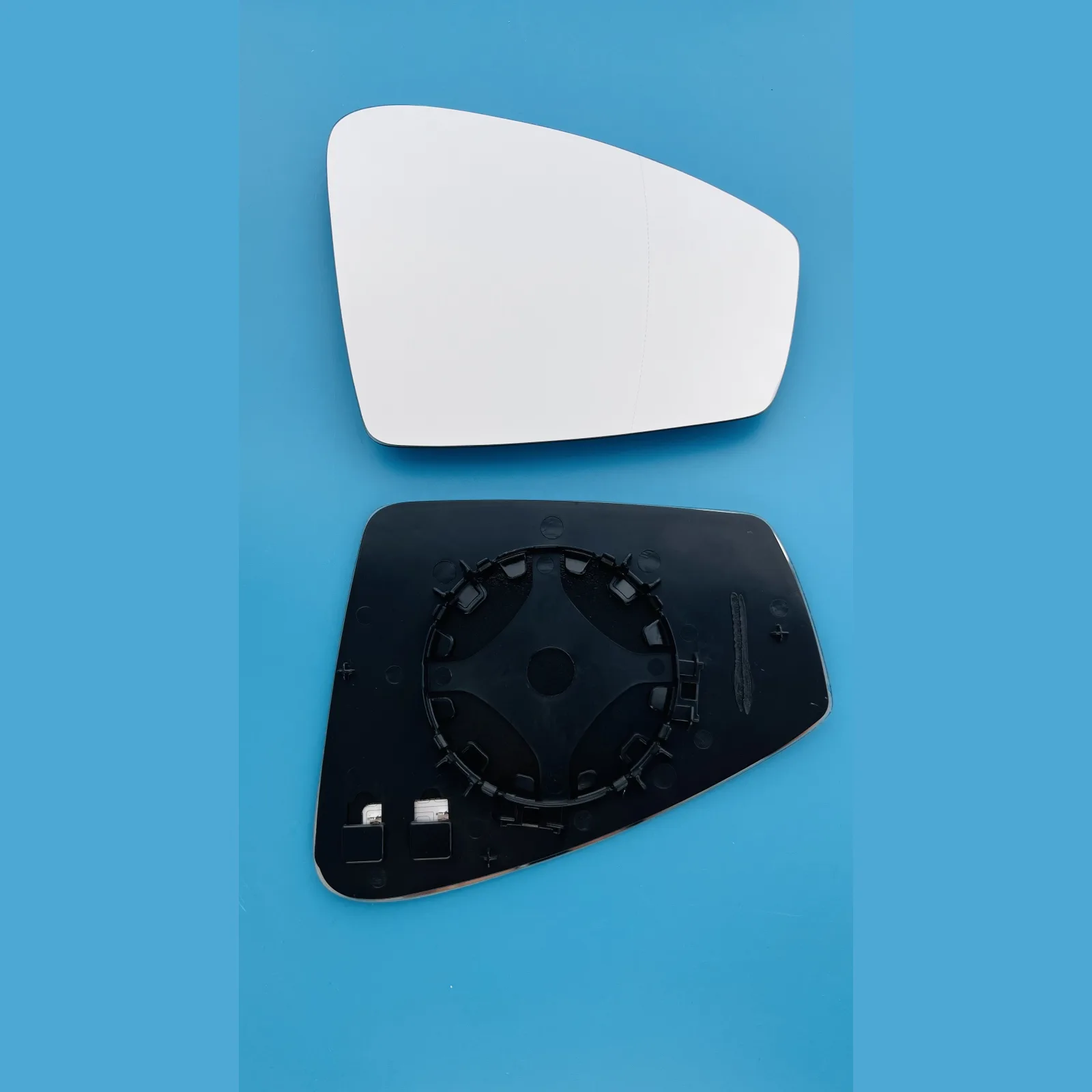 Clip on Wing Mirror Glass — Right Driver Side