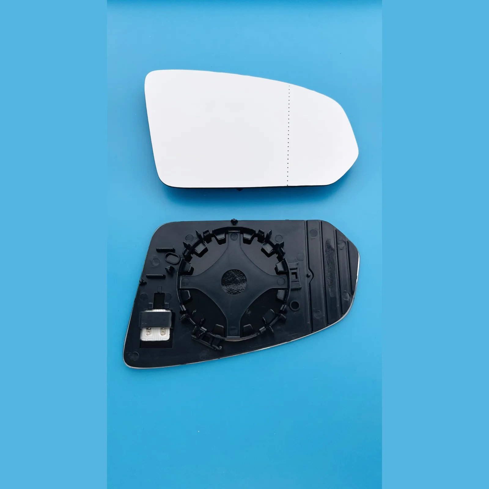 Clip on Wing Mirror Glass — Right Driver Side