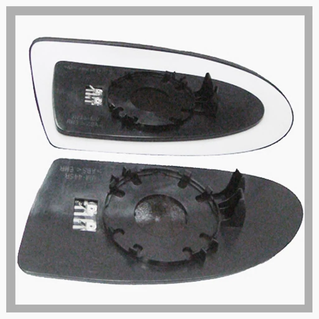 Clip on Wing Mirror Glass — Right Driver Side