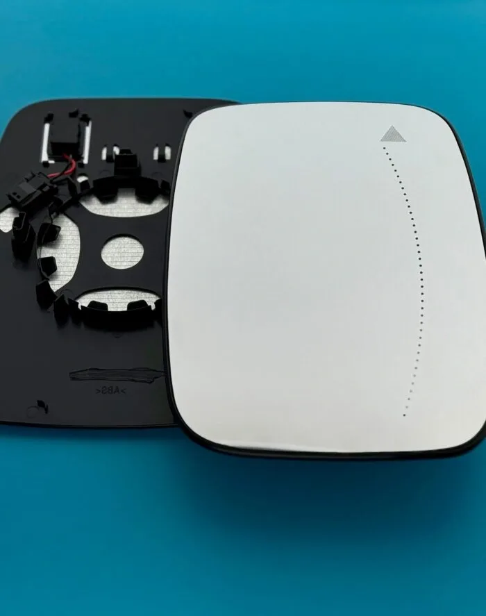 Clip on Wing Mirror Glass — Right Driver Side