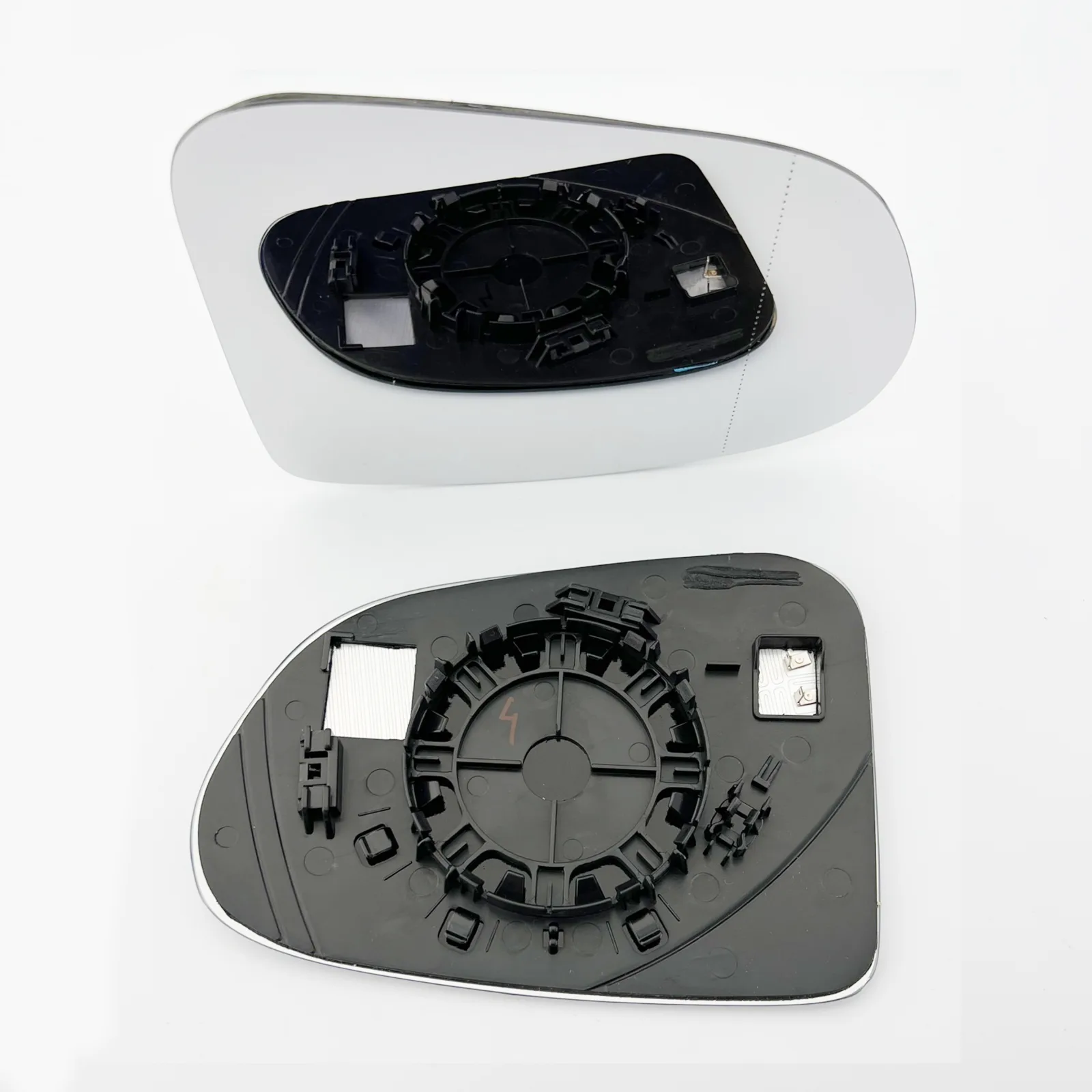 Clip on Wing Mirror Glass — Right Driver Side