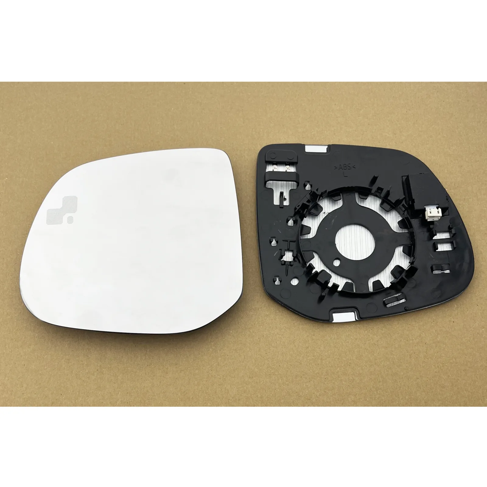 Clip on Wing Mirror Glass — Left Passenger Side