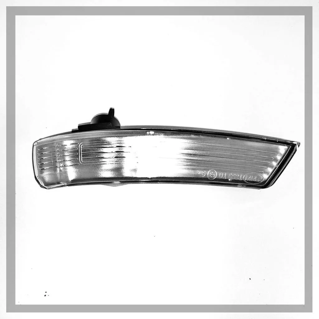 Ford Focus Wing Mirror Indicator 2008-2017 — Clear Lens, Non-LED — Left Passenger Side