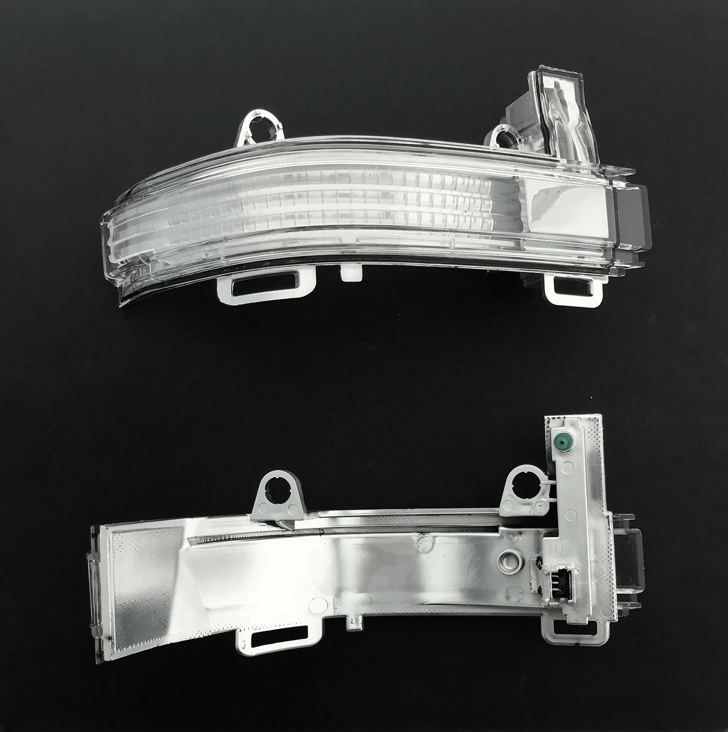 Volkswagen Crafter Wing Mirror Indicator 2017-2024 — Clear Lens, Non-LED — Right Driver Side